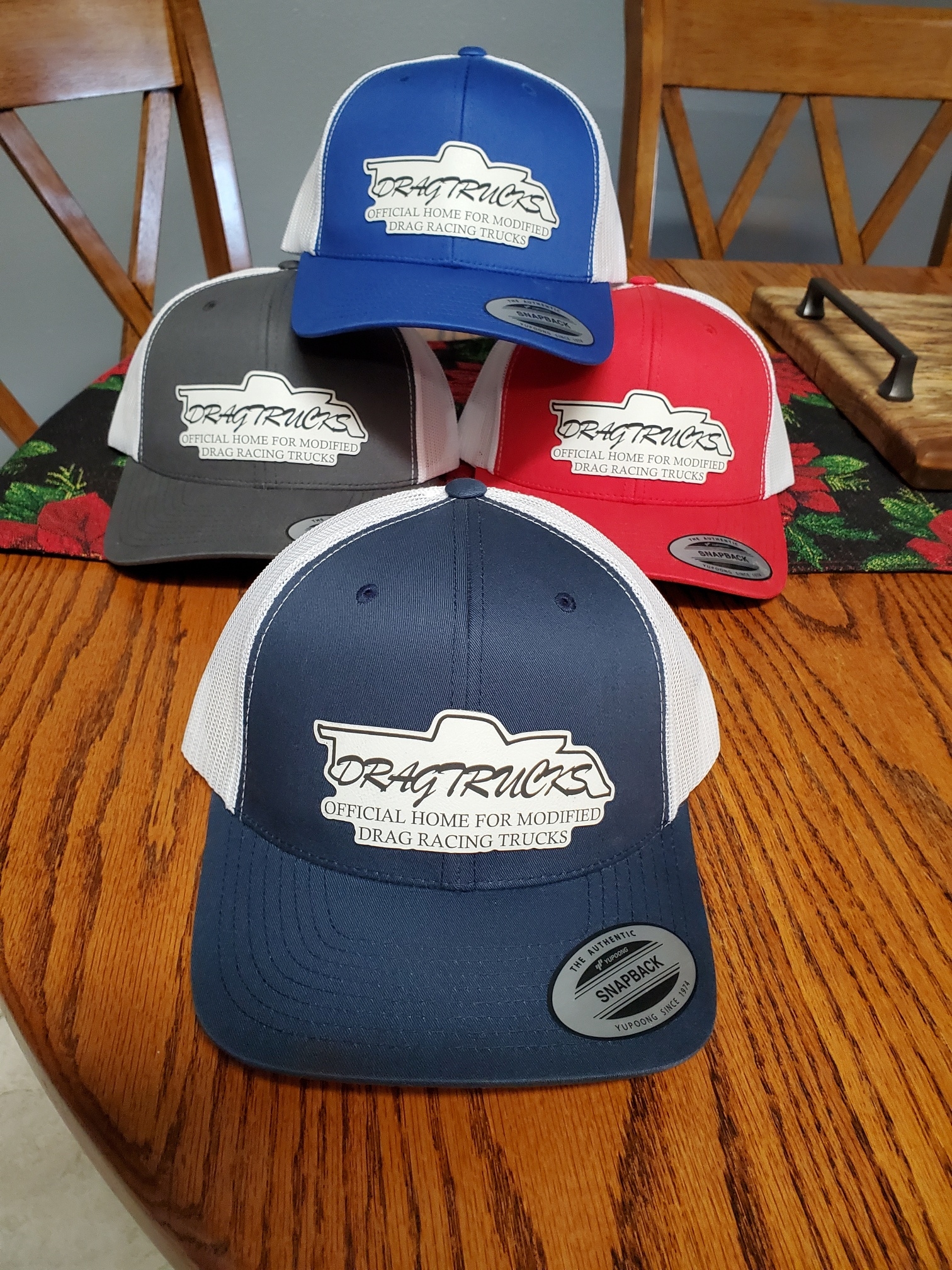 WHITE LEATHERETTE DRAGTRUCKS LOGO TRUCKERS HAT